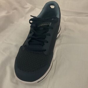 Sketchers Navy Sneakers